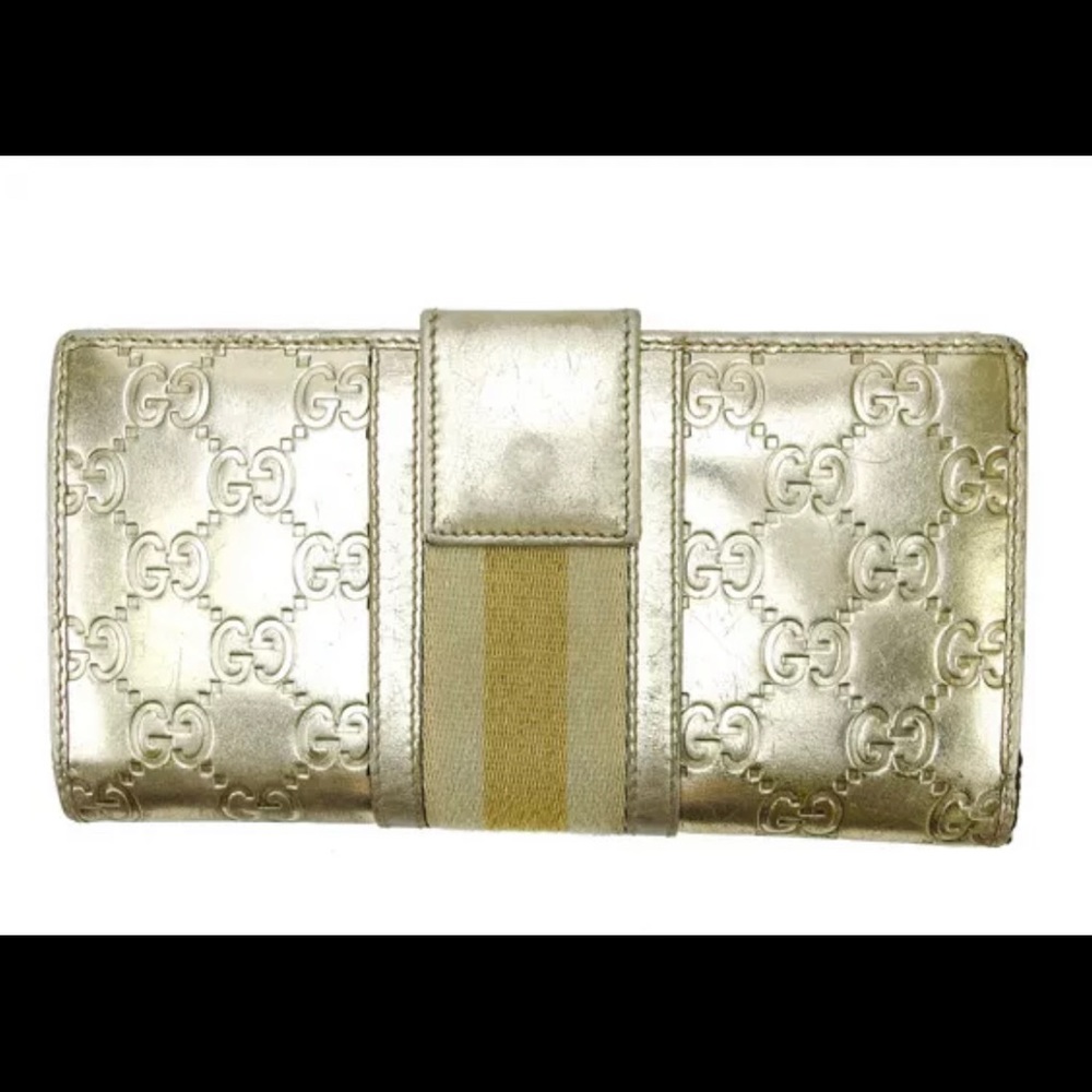 Authentic Gucci Long Wallet. Excellent condition.